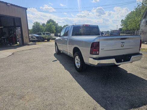 Used 2013 RAM 1500 Classic SLT w/ Remote Start & Security Group RWD image 6