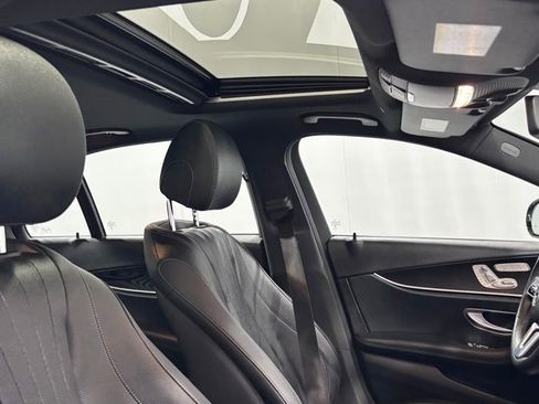 Used 2019 Mercedes-Benz E 300 4MATIC image 19