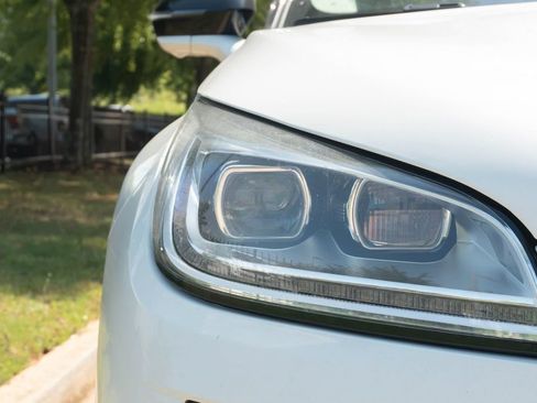 Used 2025 Lincoln Corsair Reserve FWD image 4