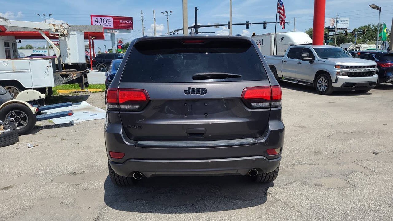 Used 2015 Jeep Grand Cherokee Altitude AWD/4WD image 4