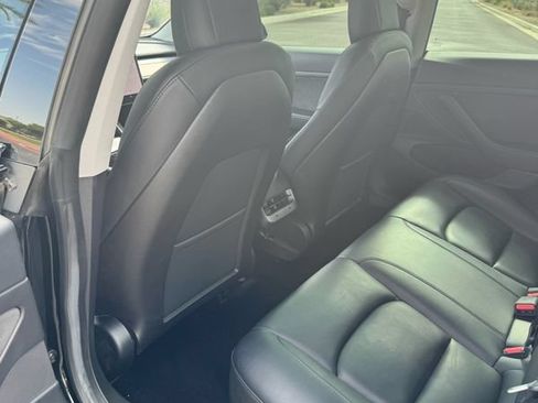 Used 2020 Tesla Model 3 Standard Range Plus RWD image 9