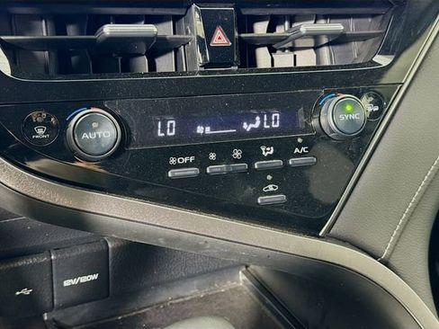 Certified 2023 Toyota Camry SE image 15