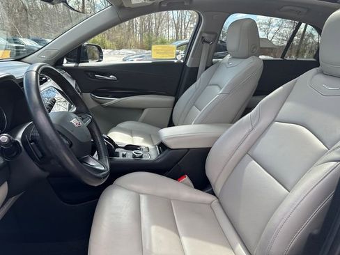 Used 2023 Cadillac XT4 Premium Luxury AWD/4WD image 43