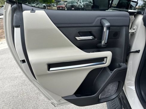 New 2026 GMC Hummer EV SUV AWD/4WD image 31
