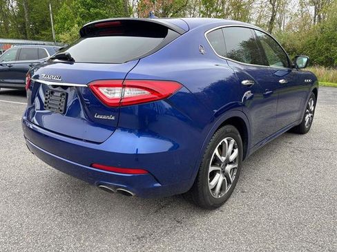 Used 2020 Maserati Levante image 3