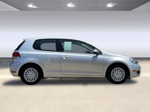 Used 2012 Volkswagen Golf 2-Door FWD image 7