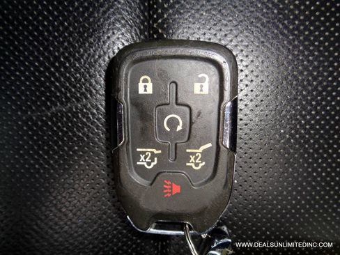 Used 2017 GMC Yukon SLT image 34