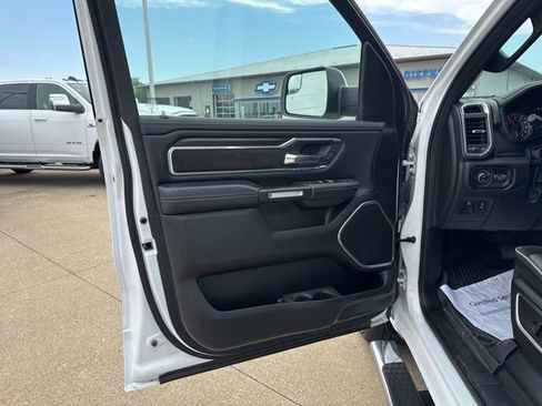 Used 2023 RAM 1500 Laramie AWD/4WD image 14