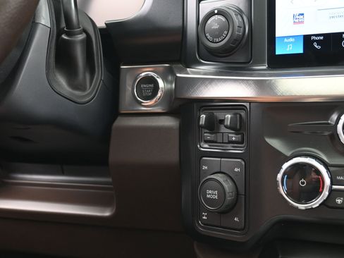 Used 2024 Ford F250 King Ranch w/ Chrome Package image 36