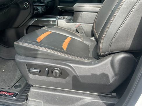 Used 2021 GMC Sierra 1500 AT4 w/ AT4 Value Package AWD/4WD image 22