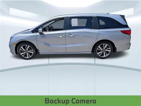 Used 2022 Honda Odyssey Touring image 2