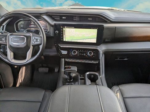 Used 2024 GMC Sierra 1500 Denali AWD/4WD image 22