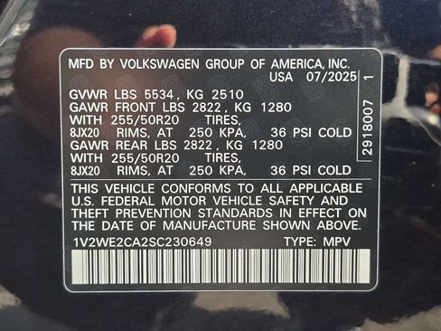 Used 2025 Volkswagen Atlas Cross Sport SE FWD image 35