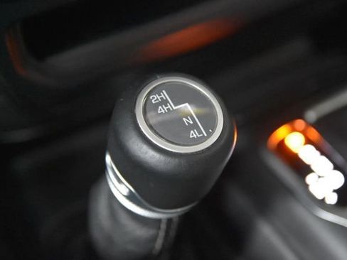 Used 2021 Jeep Wrangler Unlimited Sahara image 37