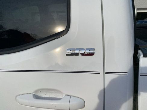 Used 2021 Toyota Tacoma SR5 image 13