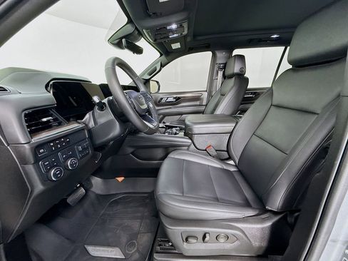 Used 2025 Chevrolet Tahoe Z71 w/ Z71 Off-Road Package AWD/4WD image 22
