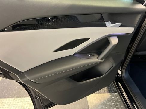 New 2026 Volkswagen Tiguan SE R-Line FWD image 11