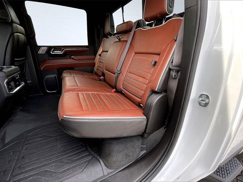 Used 2024 GMC Sierra 2500 Denali Ultimate image 27