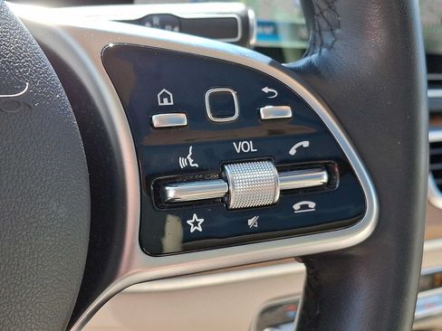 Certified 2022 Mercedes-Benz GLS 450 4MATIC image 18