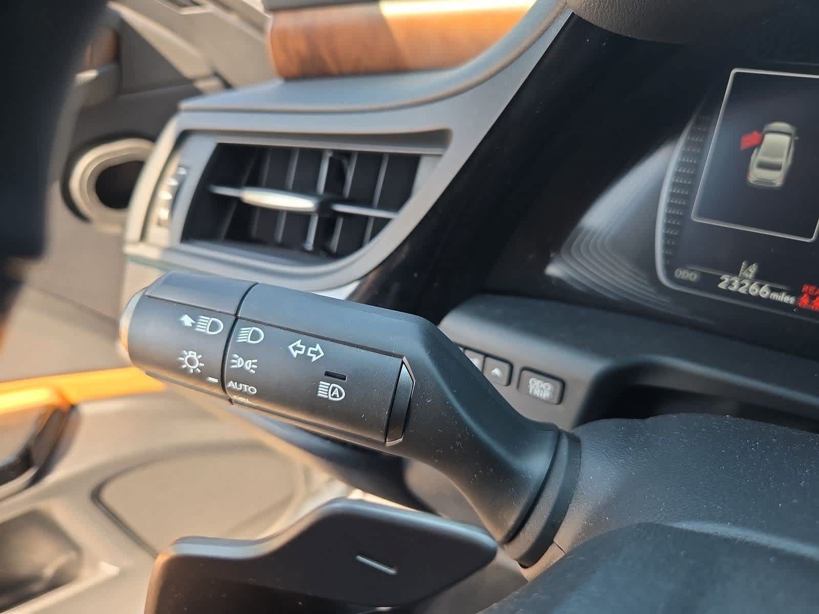 Used 2024 Lexus ES 350 w/ Technology Package FWD image 26