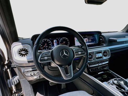 Used 2024 Mercedes-Benz G 550 image 11