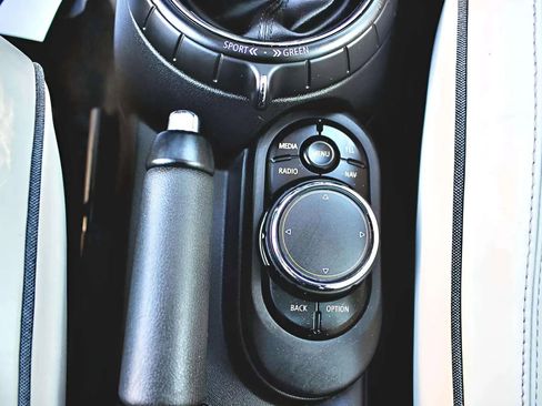 Used 2016 MINI Cooper S FWD image 16