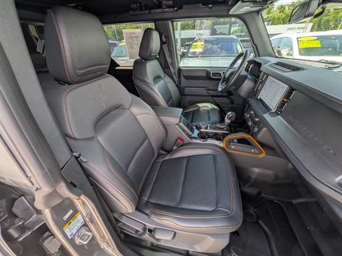 Used 2024 Ford Bronco Badlands AWD/4WD image 19