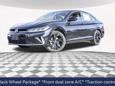 New 2026 Volkswagen Jetta SE FWD image 2