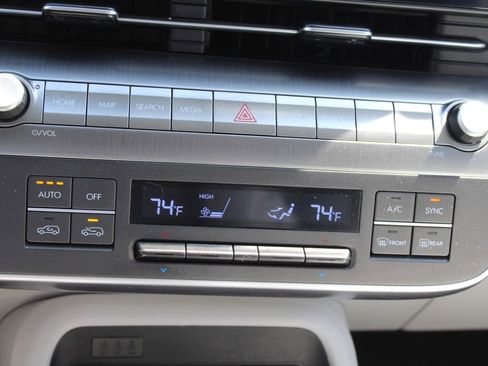 Used 2024 Hyundai Kona SEL AWD/4WD image 15