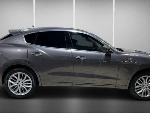 Used 2022 Maserati Levante GT image 2