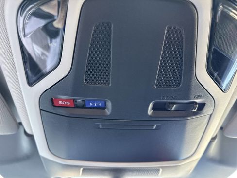 Certified 2025 Subaru Outback Premium w/ Popular Package #1A image 16