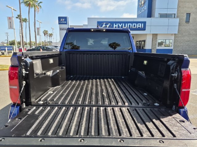 Used 2025 Toyota Tacoma TRD Off-Road AWD/4WD image 22