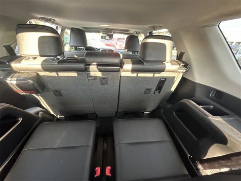 Used 2022 Toyota 4Runner SR5 Premium image 15