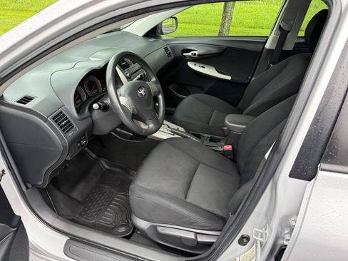 Used 2010 Toyota Corolla S FWD image 8