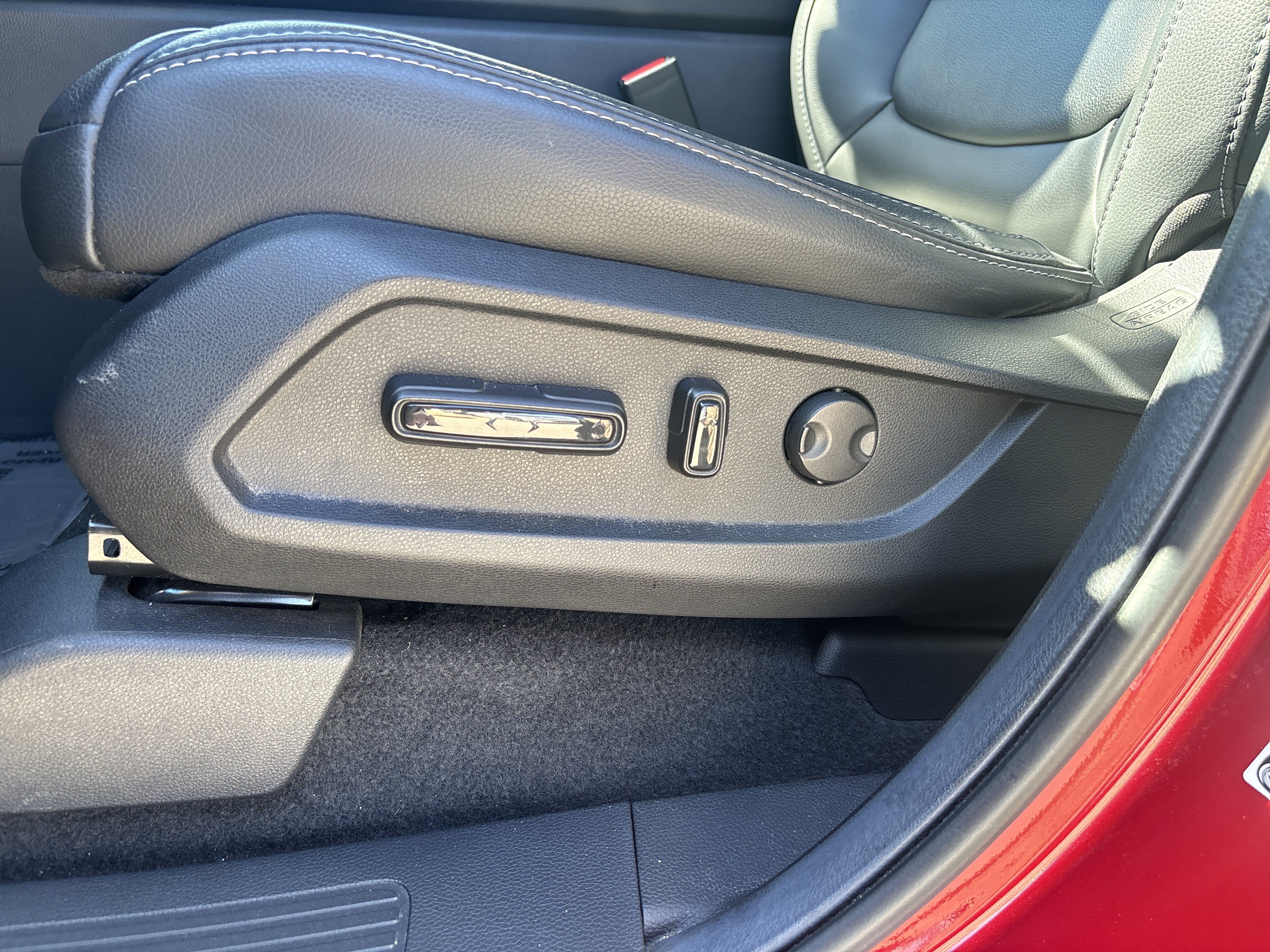 Used 2025 Honda Pilot EX-L image 20