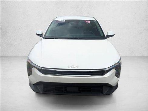 Used 2025 Kia K4 FWD image 2