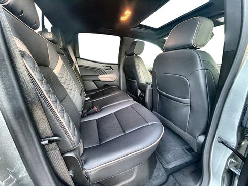 Certified 2025 GMC Canyon Denali AWD/4WD image 28
