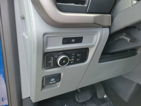 Certified 2025 Ford F150 XLT w/ Equipment Group 301A Standard AWD/4WD image 16