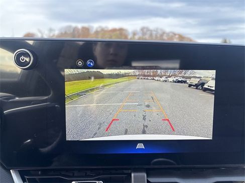 New 2026 Chevrolet Equinox LT w/ LPO, Floor Liner Package image 15