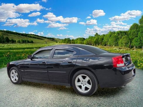 Used 2009 Dodge Charger R/T RWD image 4