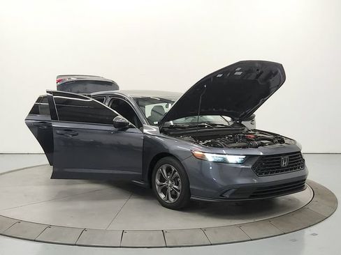 Used 2024 Honda Accord EX image 9