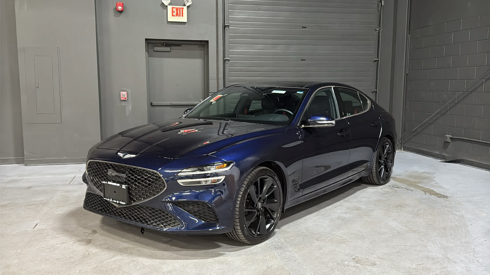 Used 2023 Genesis G70 2.0T w/ Sport Prestige Package AWD/4WD image 3