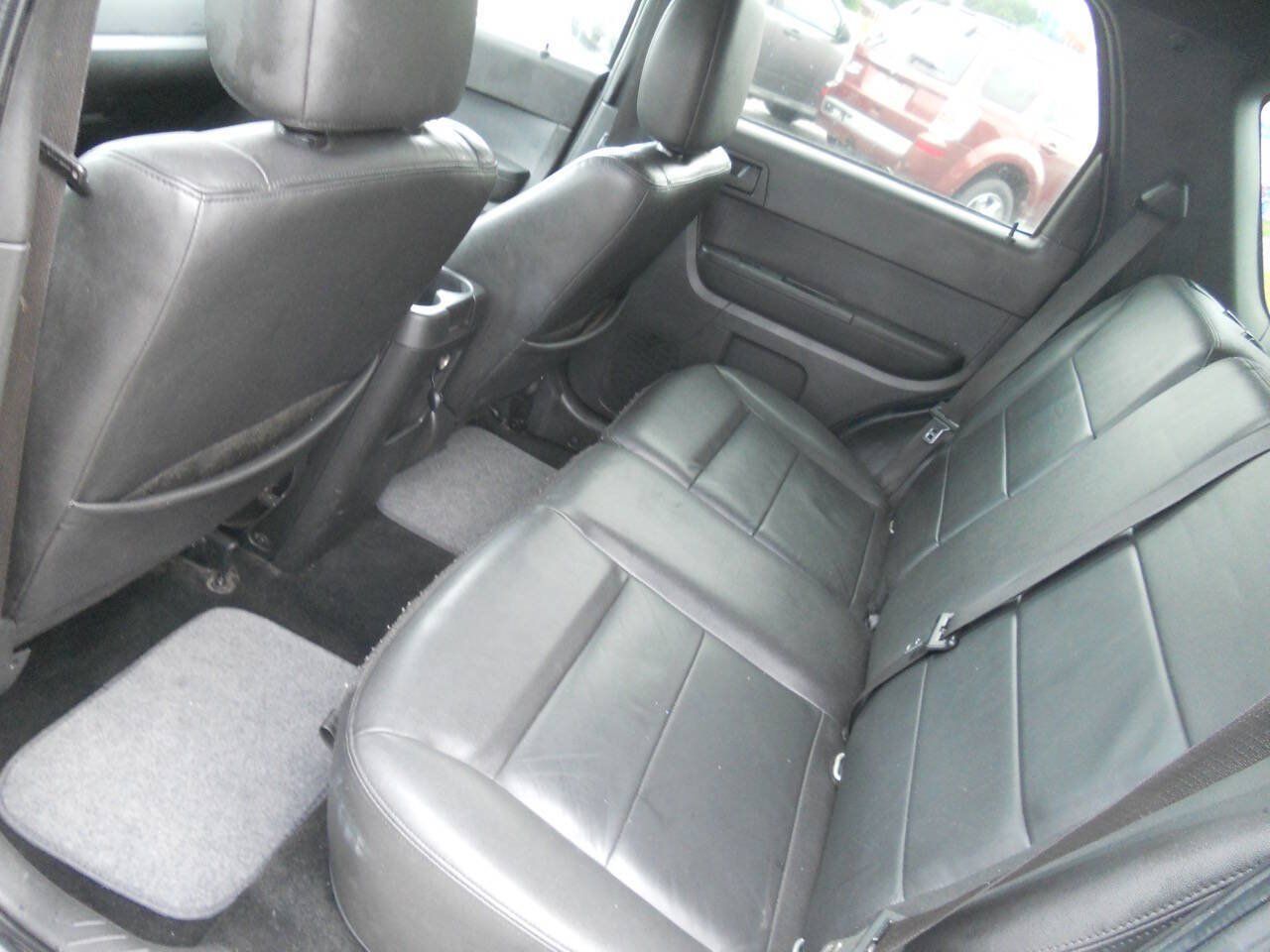 Used 2011 Ford Escape XLT w/ 203A Rapid Spec Order Code FWD image 17