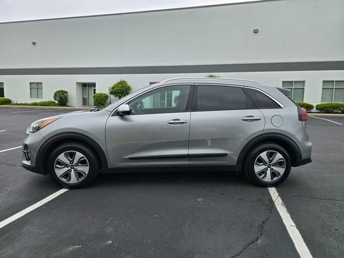 Used 2022 Kia Niro LX FWD image 10