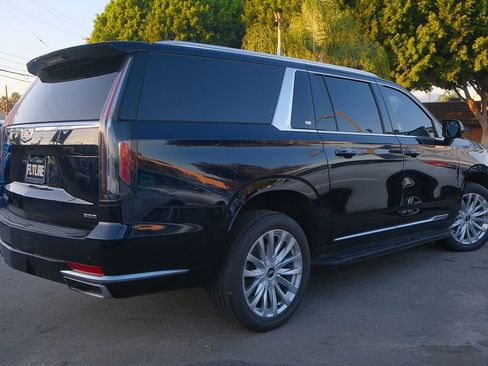 Used 2022 Cadillac Escalade ESV Luxury image 6