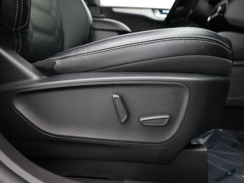 Used 2023 Ford Escape SE w/ PHEV Premium Package FWD image 41