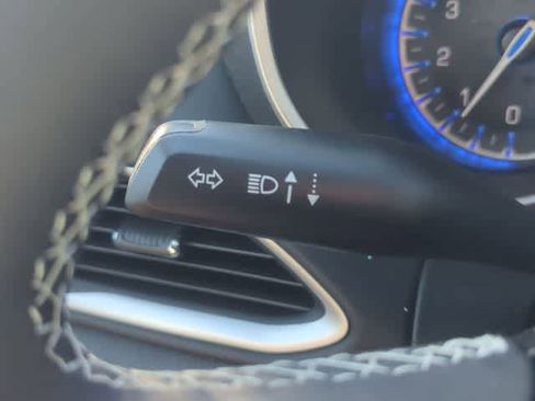 New 2026 Chrysler Voyager LX image 27