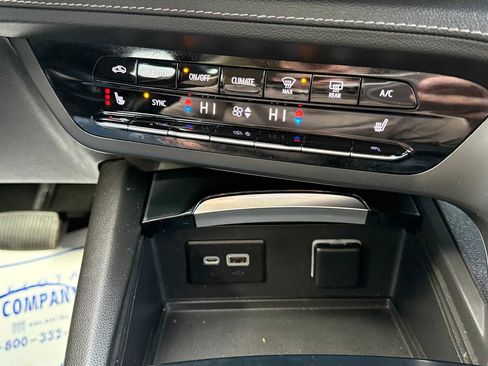 Used 2022 Buick Envision Preferred image 23