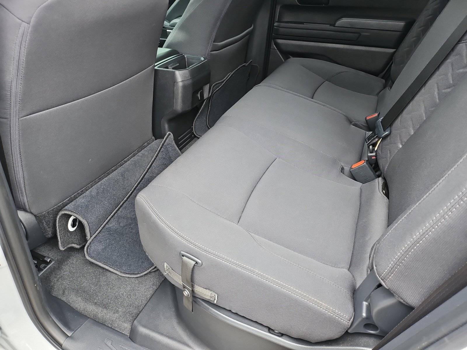 Used 2025 Toyota Tacoma SR5 RWD image 33