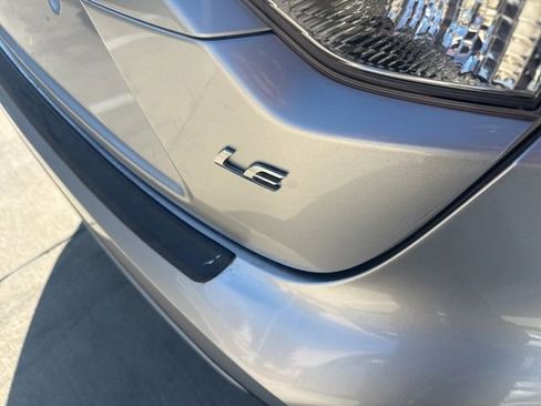 Used 2021 Toyota Corolla LE image 4